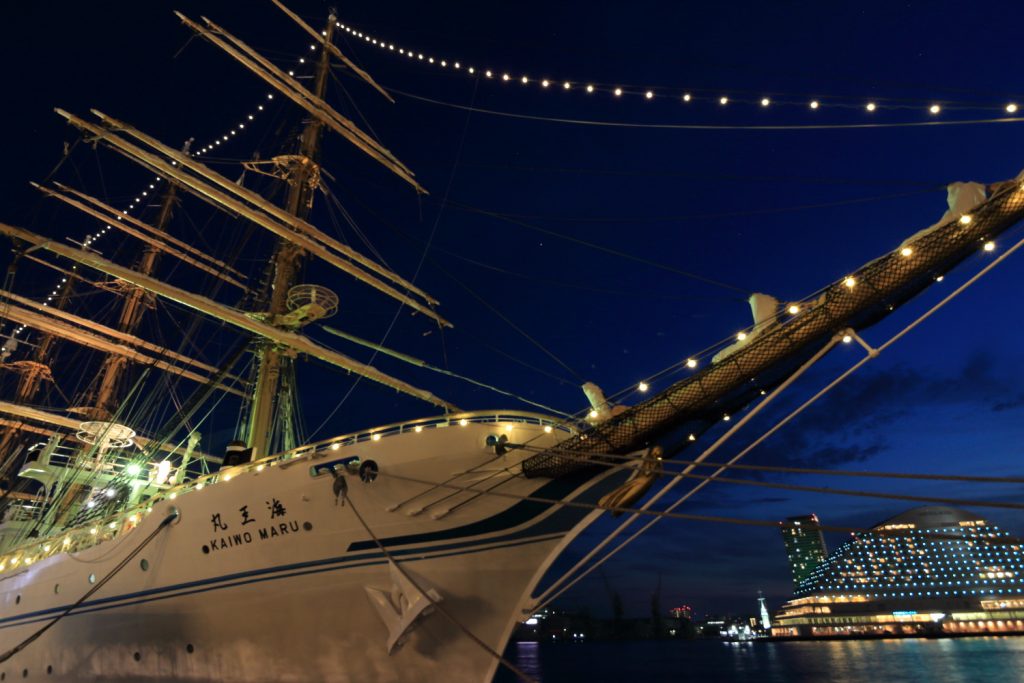 帆船フェスティバル　海王丸イルミネーション
