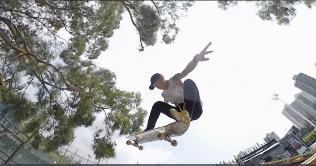 Insta360 その瞬間を掴め スケボーの下をくぐる映像