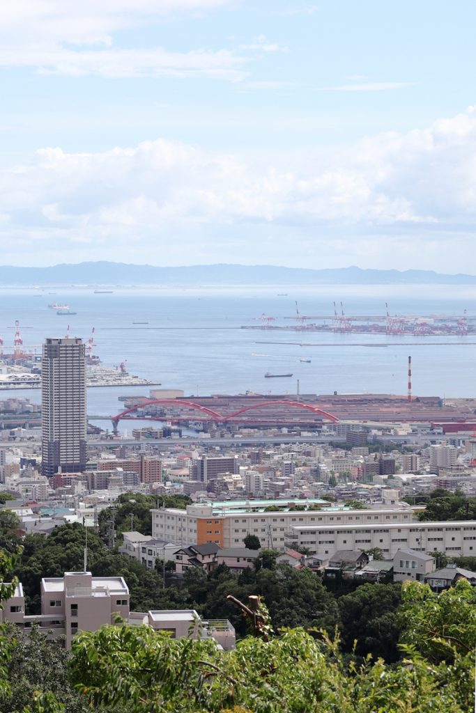 神戸の海の景色 夏