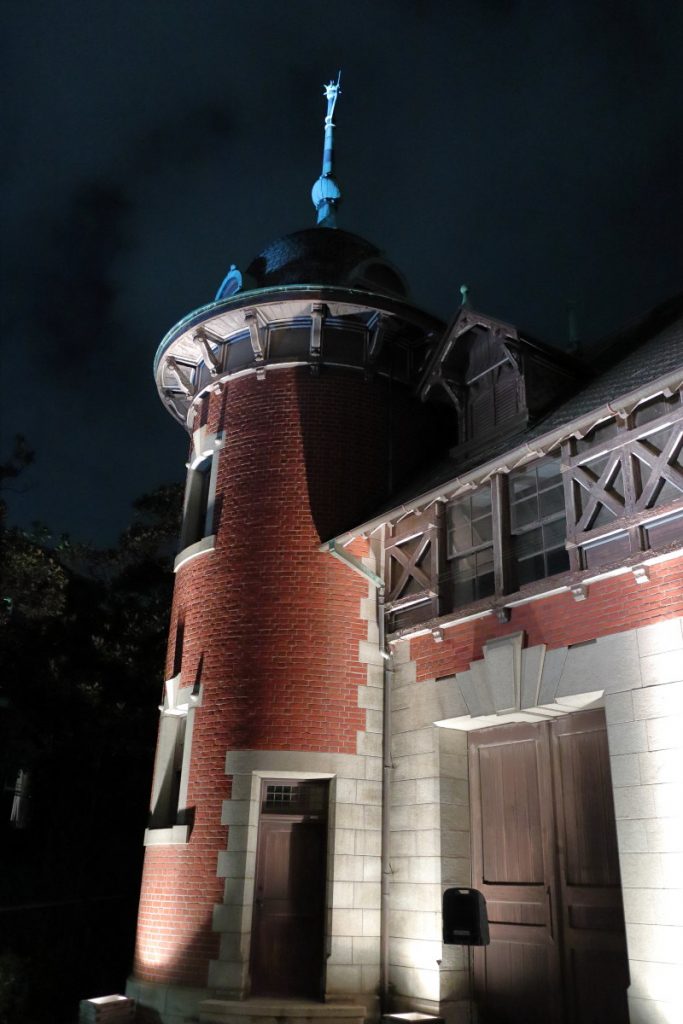 相楽園 にわのあかり 旧小寺厩舎