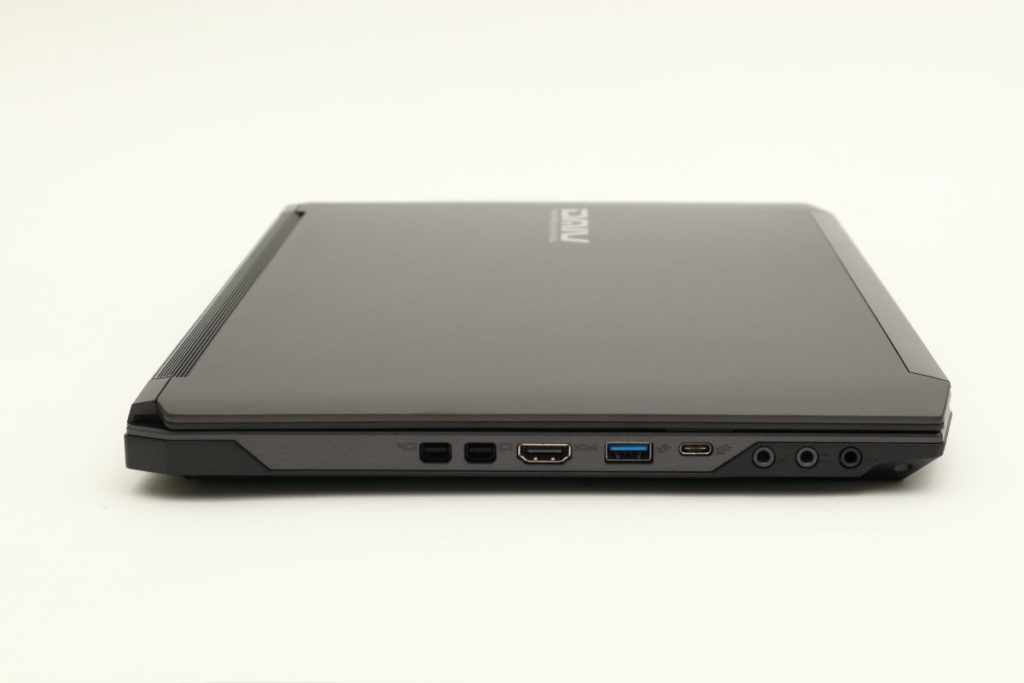 DAIV NG4500 インターフェイス 側面