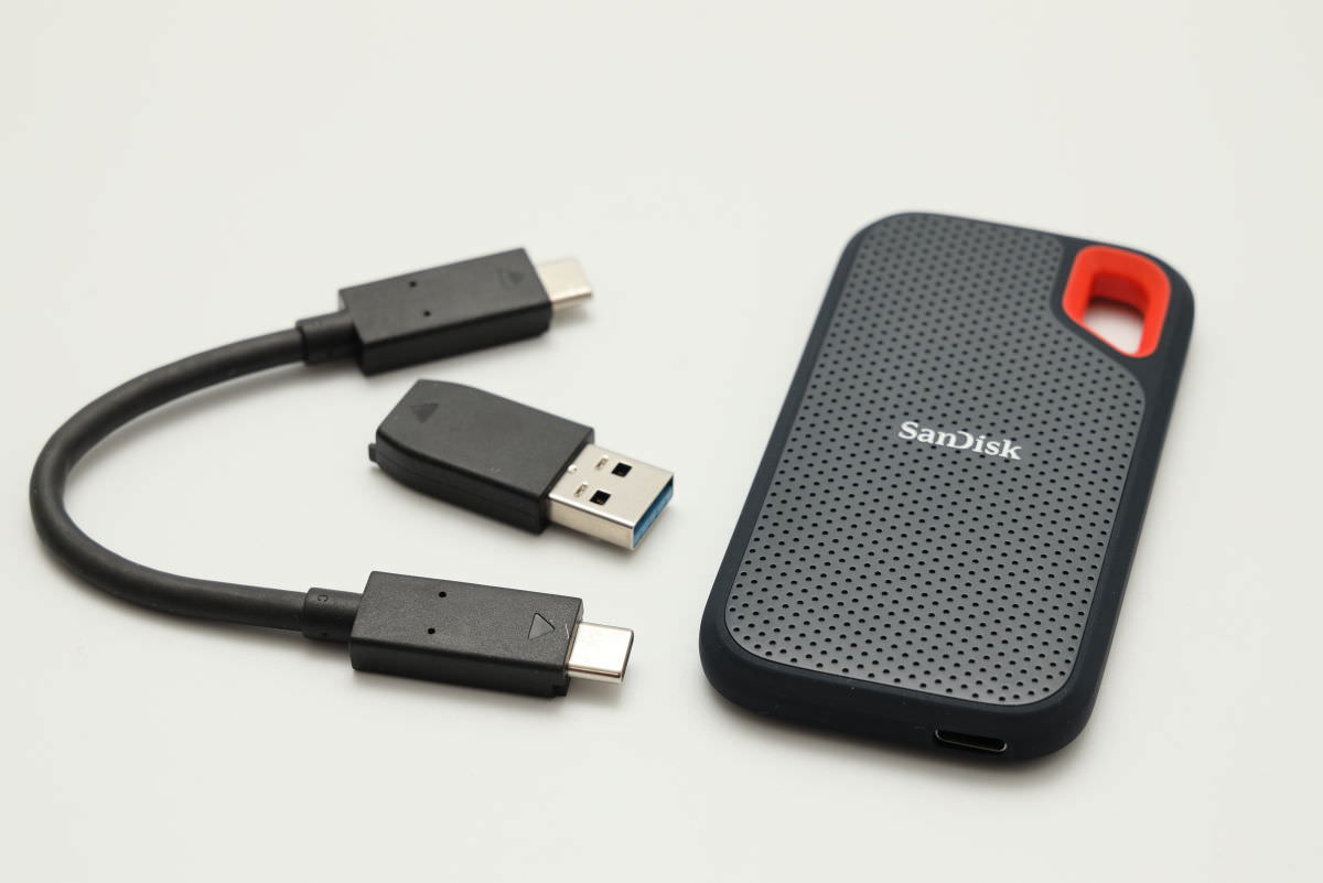 ケーブル 【新品・未開封】SanDisk 外付けポータブルSSD 1TB ステートパ