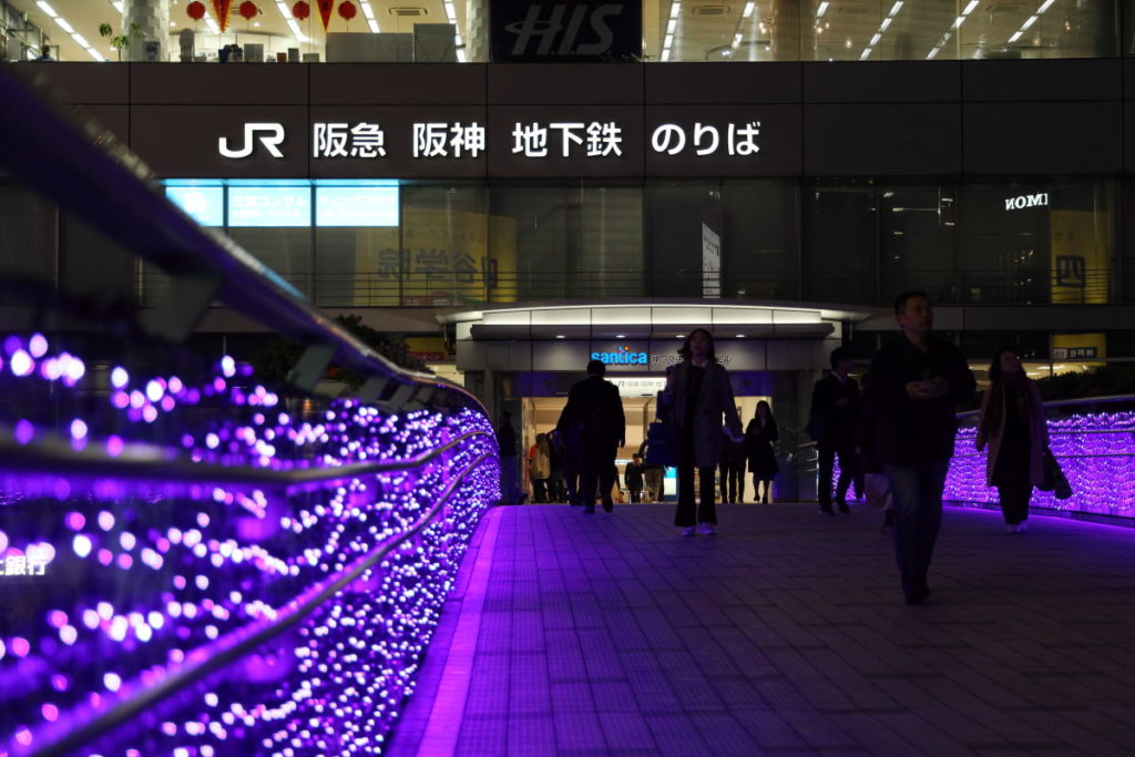 神戸三宮駅南イルミネーション「1,000mの光の回廊～KOBE LIGHT MESSAGE～」corridor2