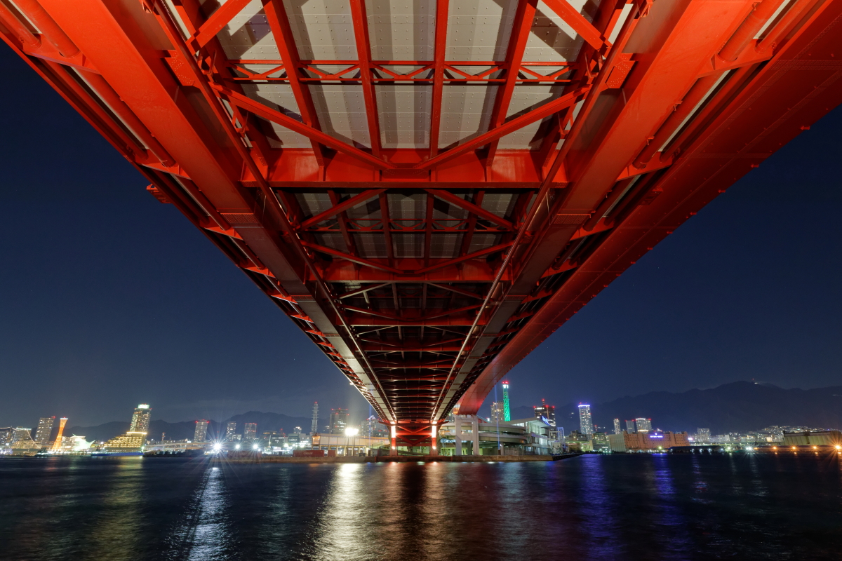 神戸大橋の夜景 広角レンズ RF15-35mm F2.8 L IS USMの作例写真