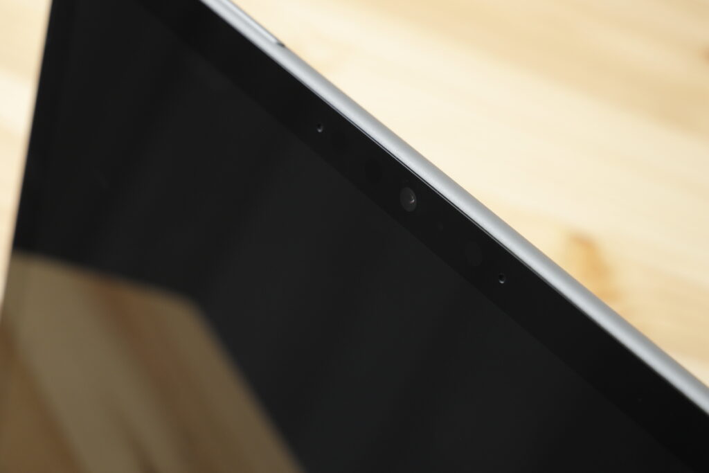 Microsoft Surface Go 3のカメラ