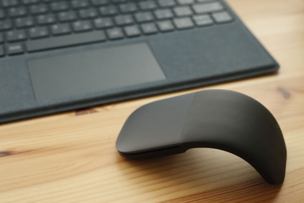 Microsoft Arc Mouse マイクロソフト　アークマウス ブラック
