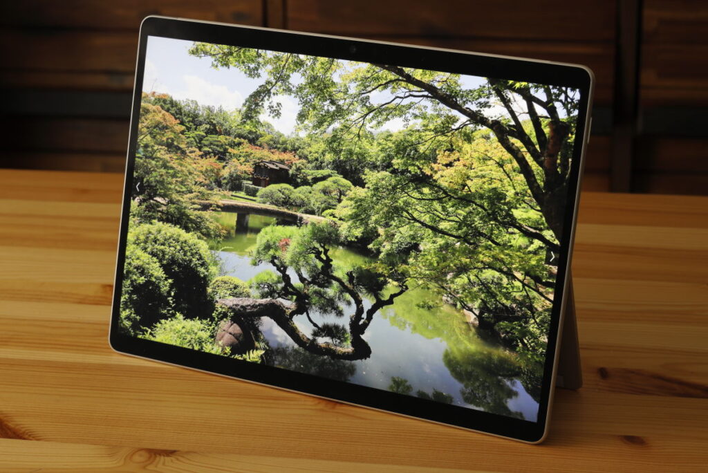 Surface Pro 8 の13インチディスプレイ  3:2のアスペクト比