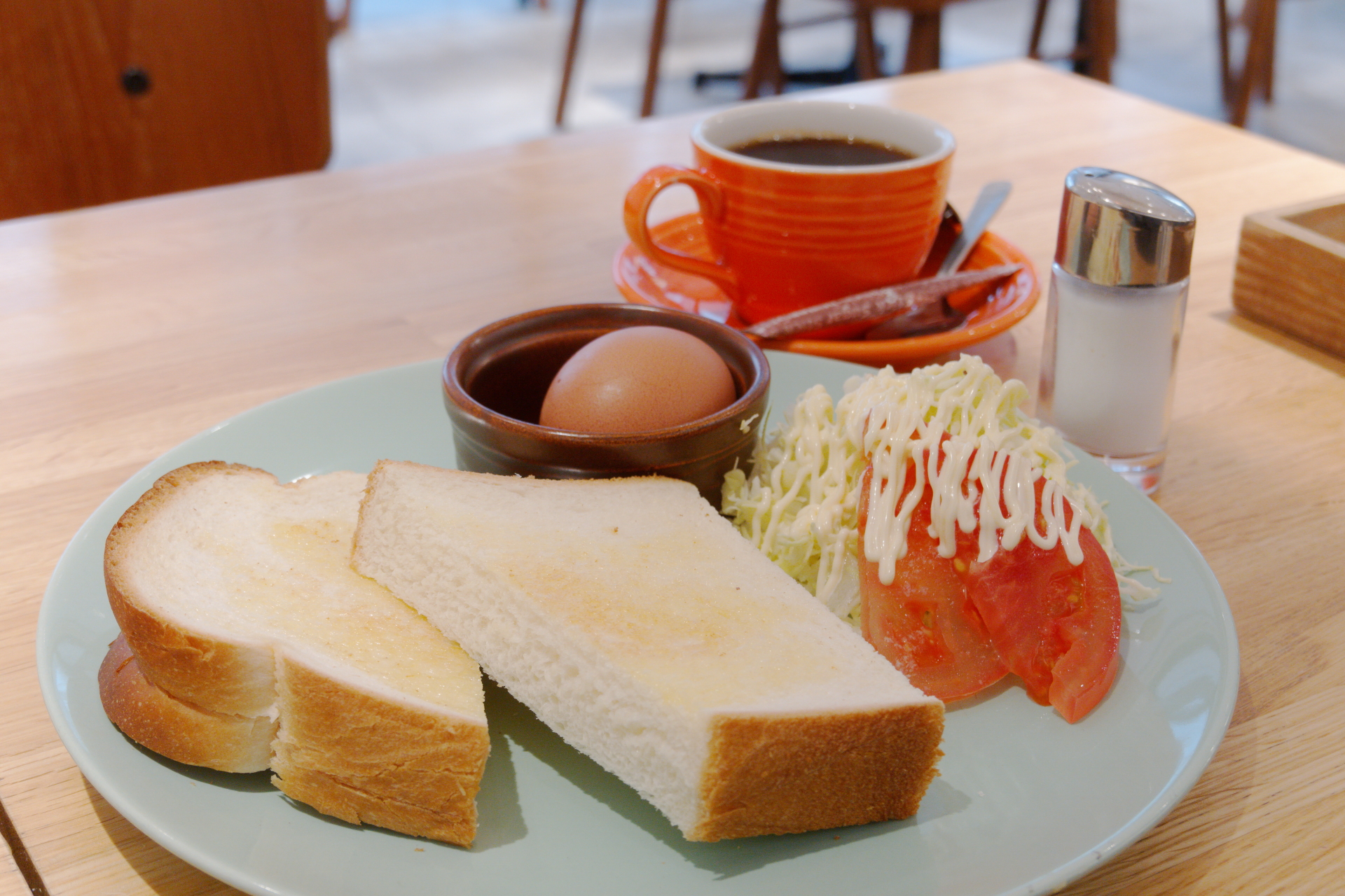 岡本のカフェ　ベルヴィルでモーニングトースト　 作例写真　ソニー コンデジ　SONY RX100Ⅶ DSC-RX100M7