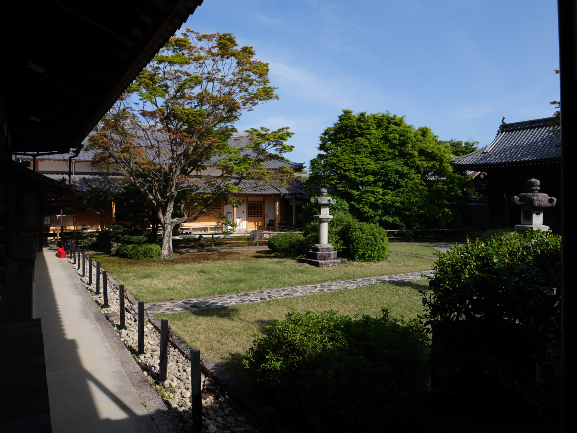 光悦寺の庭園　新緑