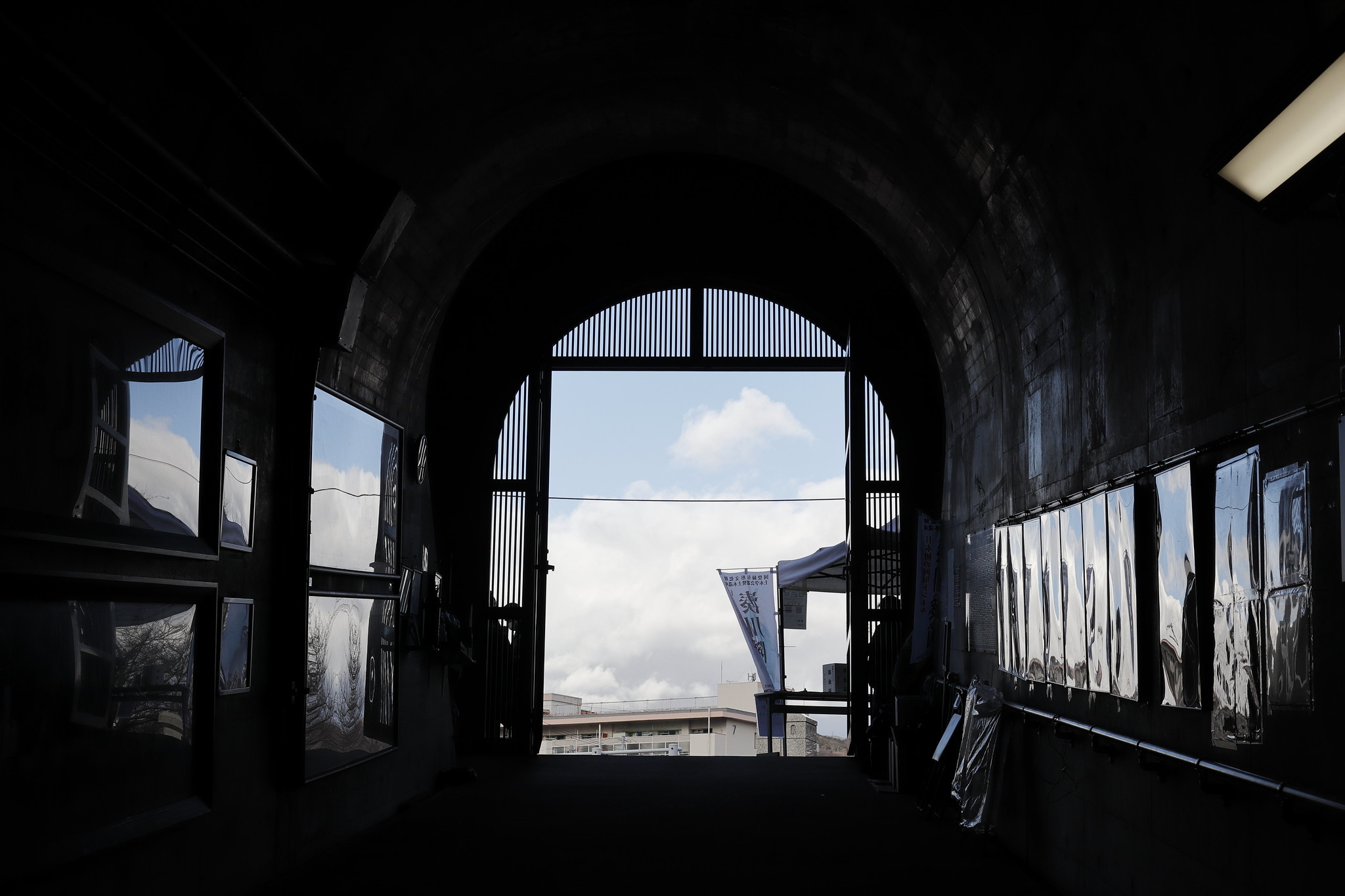 湊川隧道の入り口　作例写真 EF-M32mm F1.4 STM キヤノン 単焦点レンズ