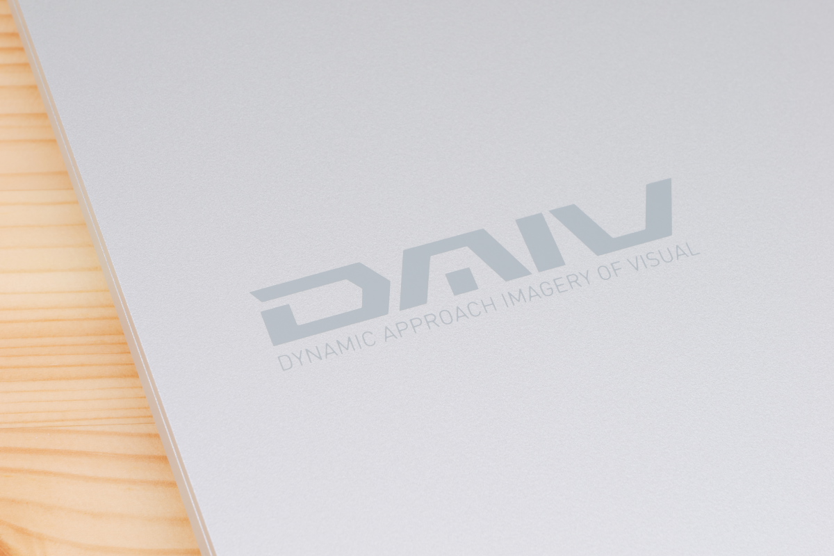 マウスコンピューター クリエイター向けノートパソコン DAIV 6N 製品外観