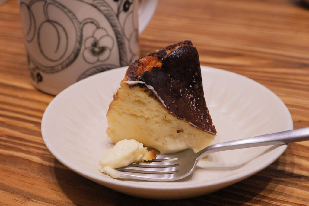 オリエンタルホテル神戸のバスクチーズケーキ