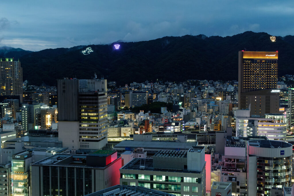 神戸の山側の眺望　夜景　市役所1号館24階展望ロビー
