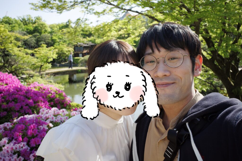 GRIIで夫婦の自撮り 相楽園の日本庭園とつつじを背景に