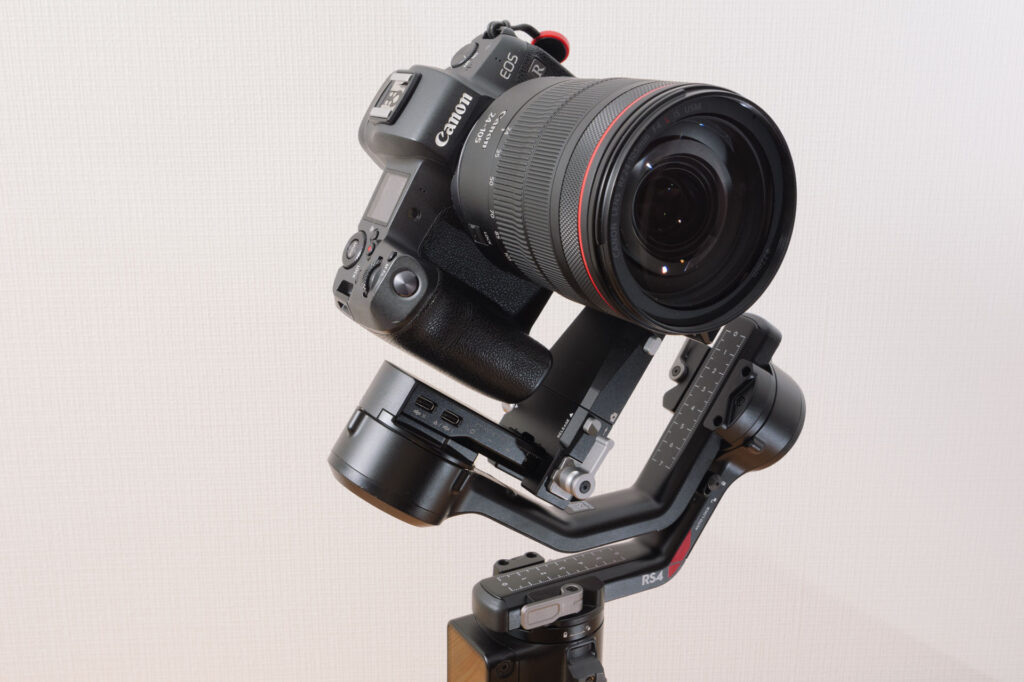 ジンバル DJI RS 4にカメラを載せる
