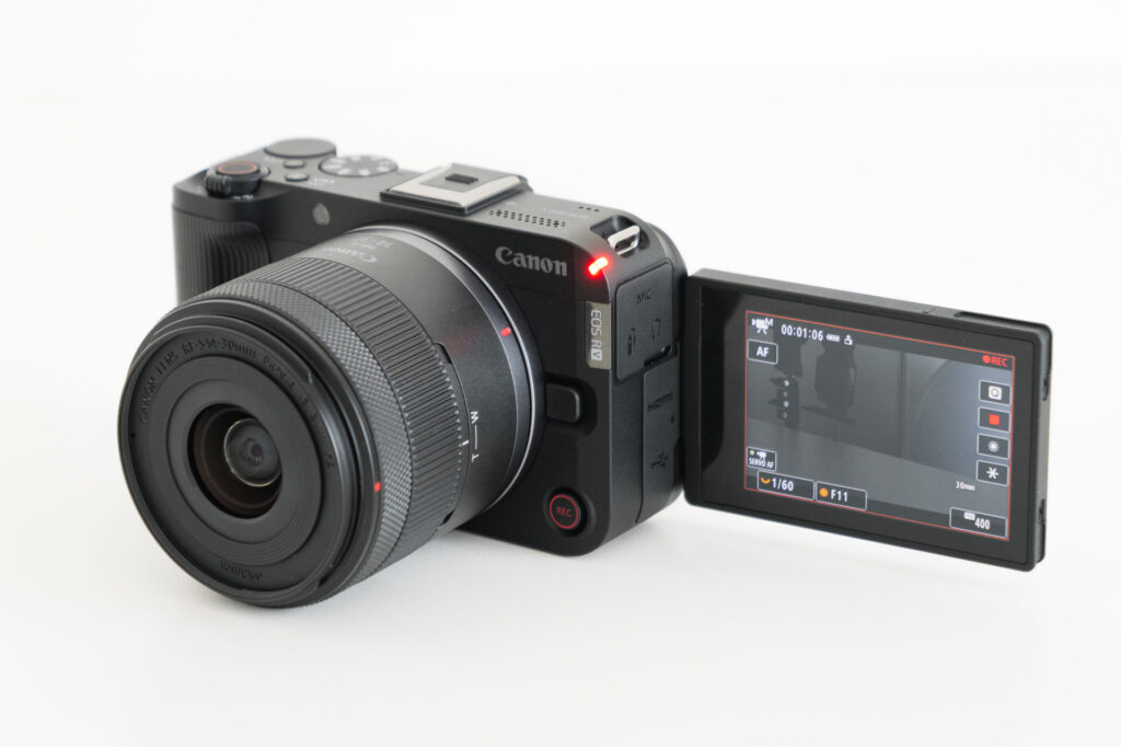キヤノン ミラーレス一眼カメラ EOS R50 V