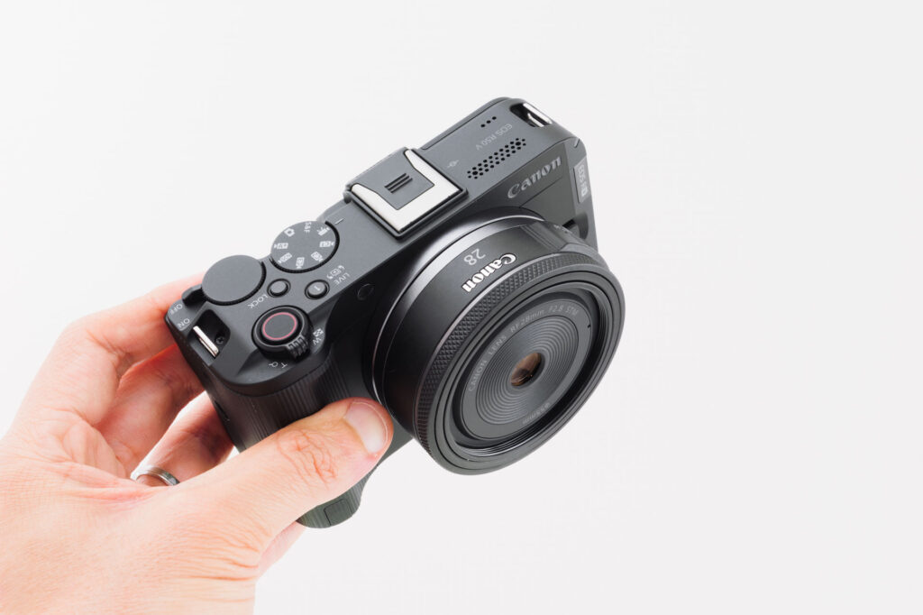 キヤノン ミラーレス一眼カメラ EOS R50 V