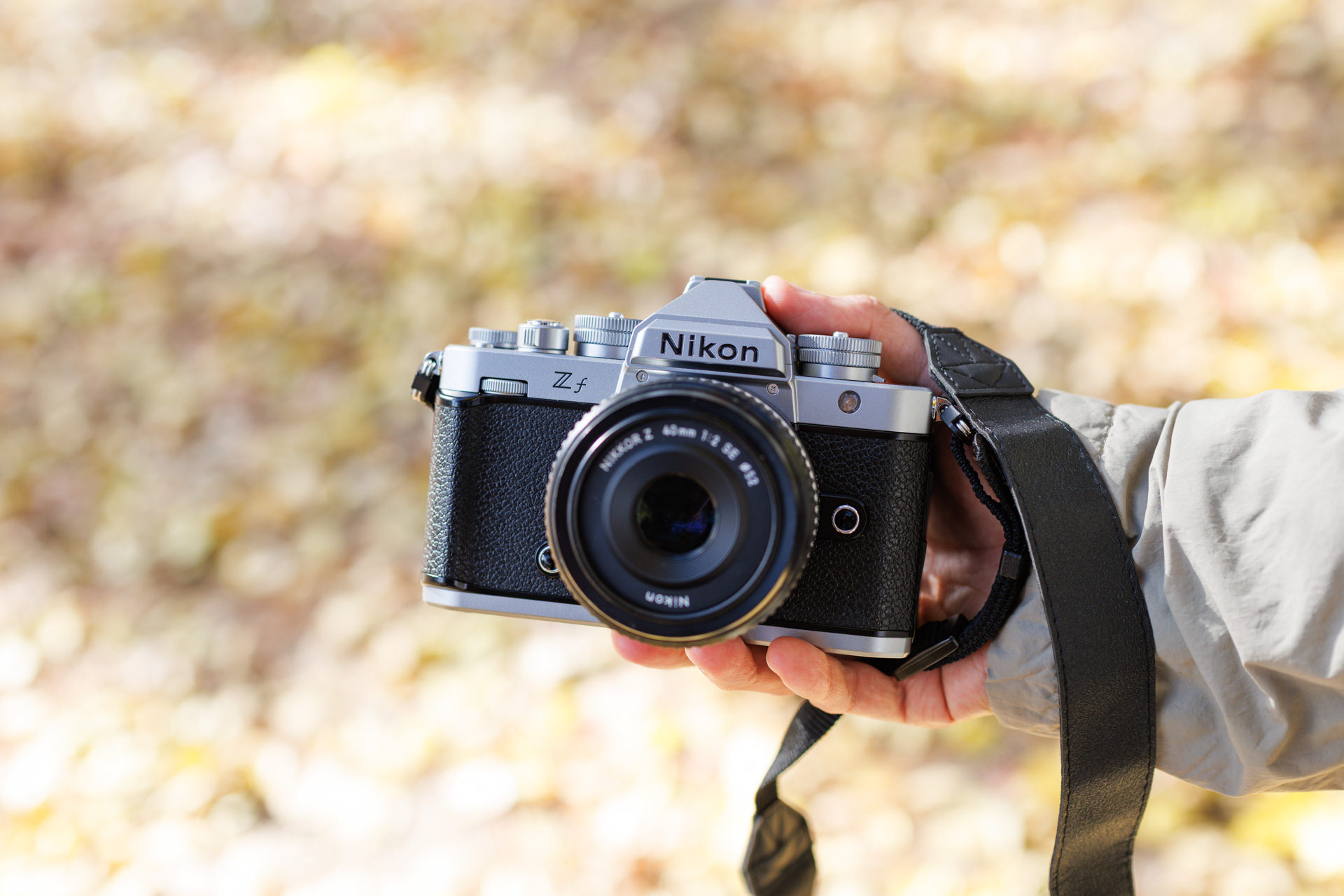 Nikon レトロなフィルムカメラ Nikon レトロなフィルムカメラ フィルムカメラのようなレトロデザイン