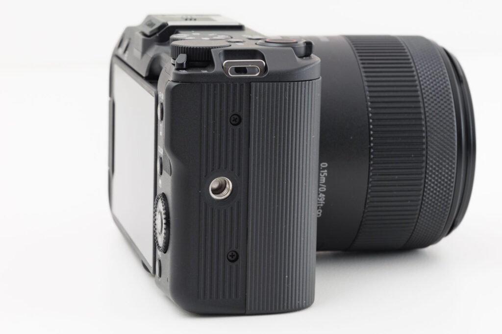 EOS R50 Vのインターフェイス