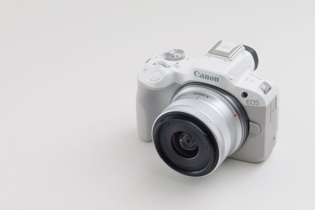 キヤノン EOS R50