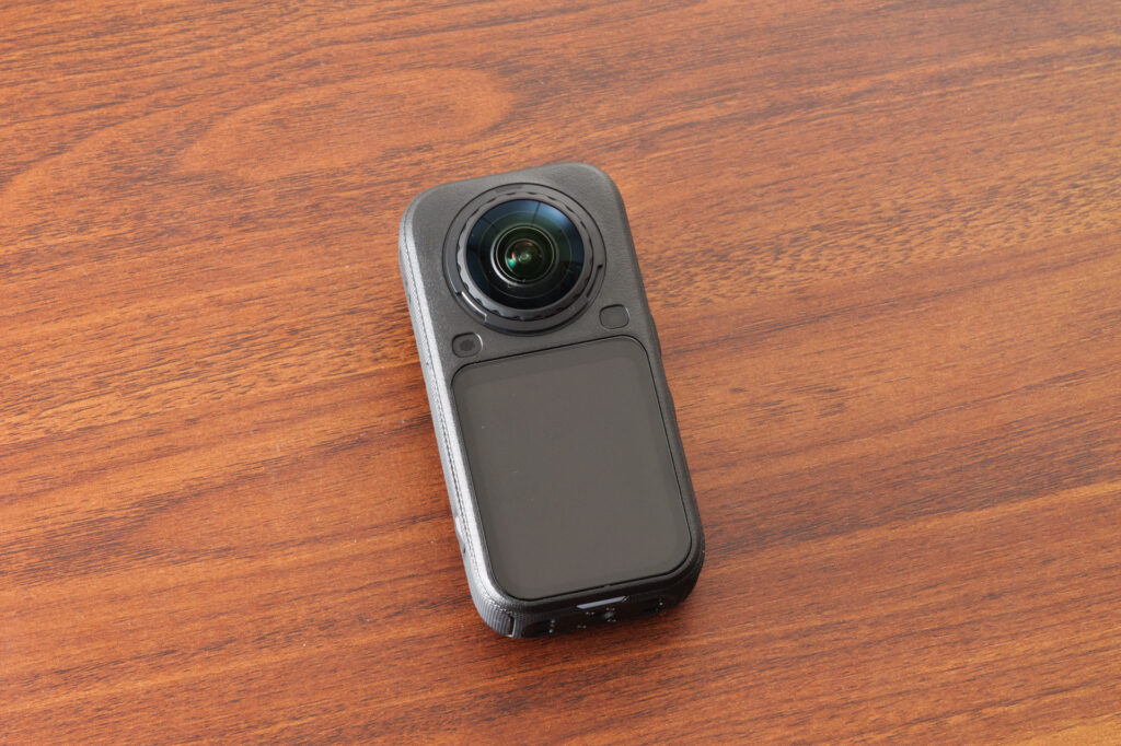 Insta360 X6