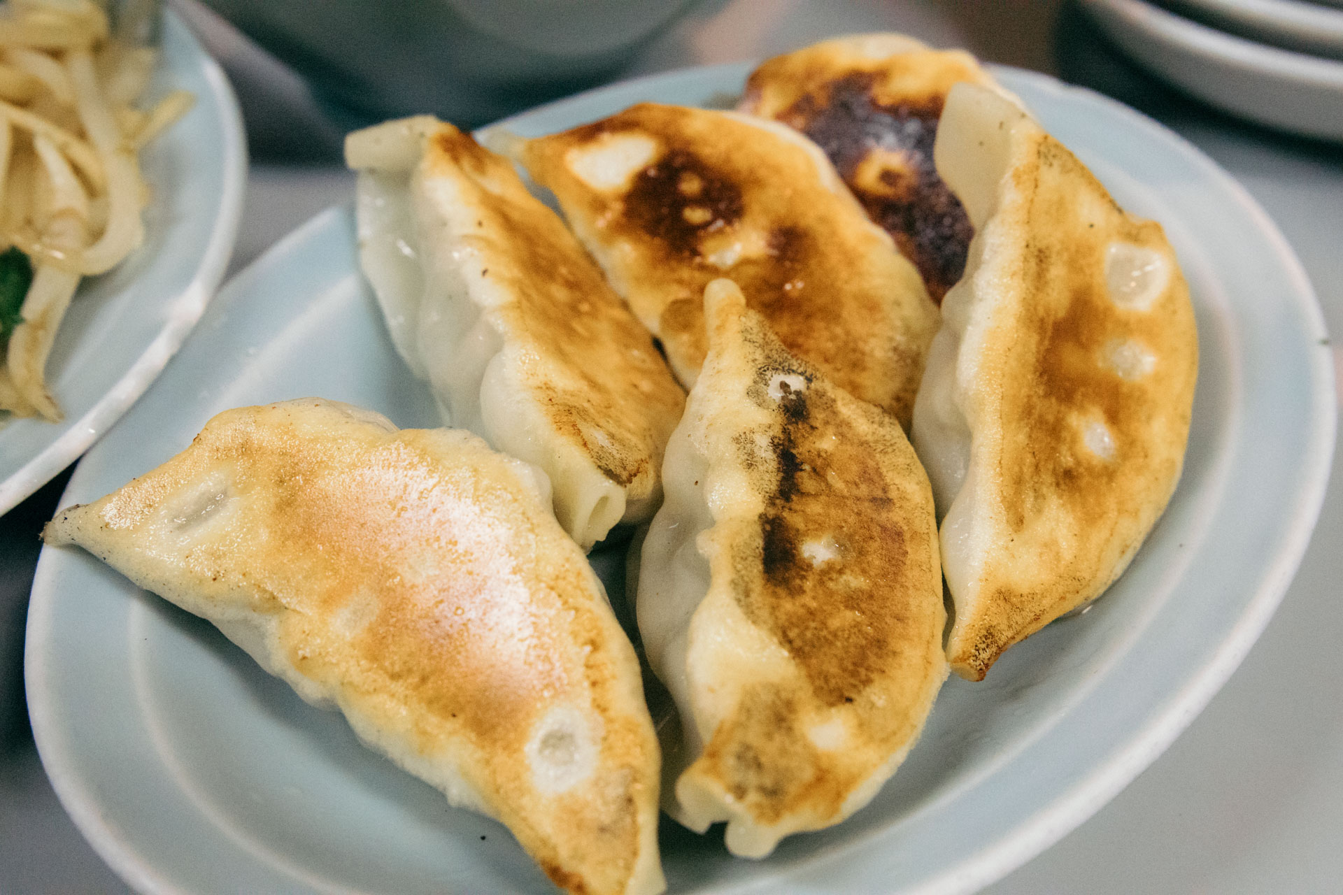 町中華の餃子